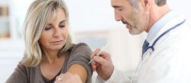 Wichtige Vorsorgeuntersuchungen und Impfungen während der Menopause und darüber hinaus 