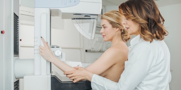 Menopause-Status besserer Indikator für Mammographie als Alter