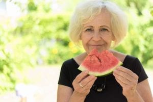 Mundgeruch im Alter vorbeugen