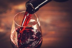 Resveratrol, ein Bestandteil von Rotwein, als Anti-Aging-Methode