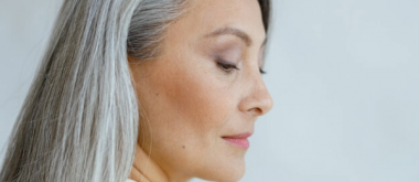 Wissenschaftler haben einen überraschenden Zusammenhang zwischen grauen Haaren und Krebs entdeckt