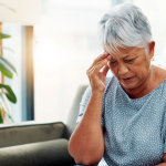 Umfangreiche Gehirnstudie enthüllt, warum sich Gedächtnisverlust mit zunehmendem Alter plötzlich beschleunigen kann