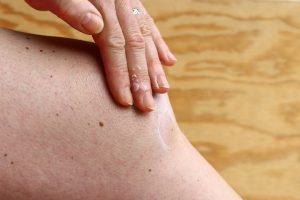 Umfangreiche Studie legt nahe, dass Sport bei Arthrose-Schmerzen wenig hilft 1