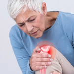 Neues Verfahren sorgt für dauerhafte Linderung von Knieschmerzen bei Arthrose ohne Operation